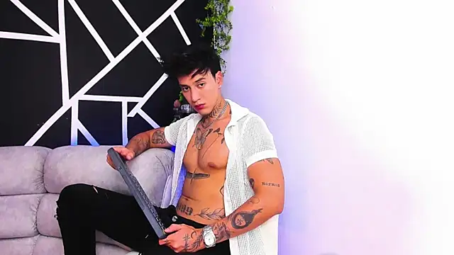 Snapshot of JUSTIN_FULLER1 chatting on February 2025 11:33:02 PM JUSTIN FULLER1 online show from February 2025 11:33:02 PM