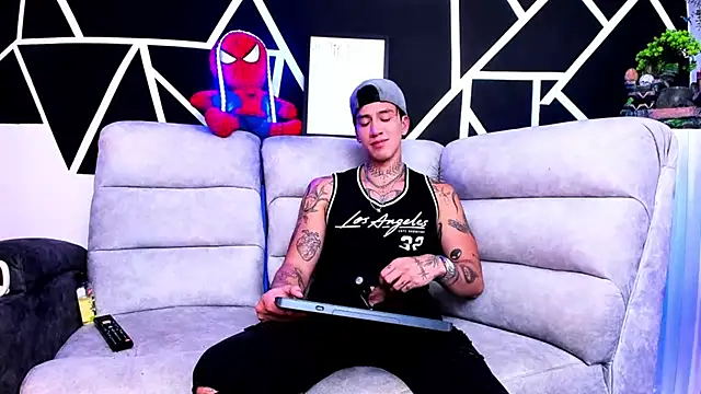 Snapshot of JUSTIN_FULLER1 chatting on March 2025 01:45:02 AM JUSTIN FULLER1 online show from March 2025 01:45:02 AM