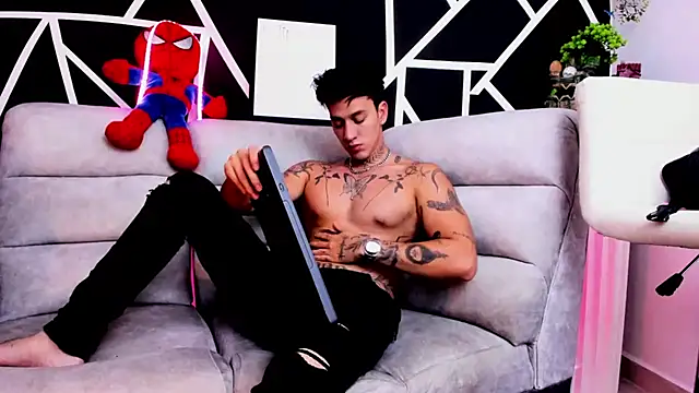 Snapshot of JUSTIN_FULLER1 chatting on March 2025 01:21:02 AM JUSTIN FULLER1 online show from March 2025 01:21:02 AM