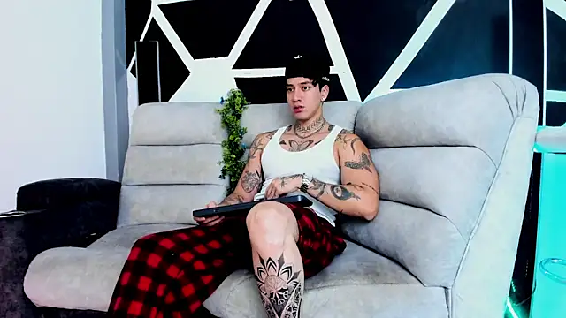 Snapshot of JUSTIN_FULLER1 chatting on October 2025 03:33:01 PM JUSTIN FULLER1 online show from October 2025 03:33:01 PM