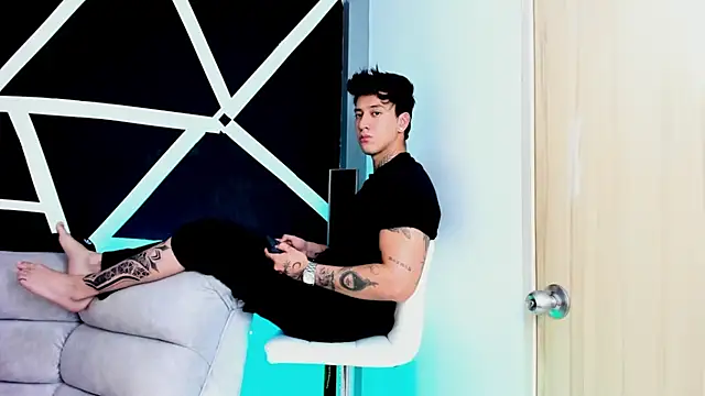 Snapshot of JUSTIN_FULLER1 chatting on October 2025 03:45:01 PM JUSTIN FULLER1 online show from October 2025 03:45:01 PM