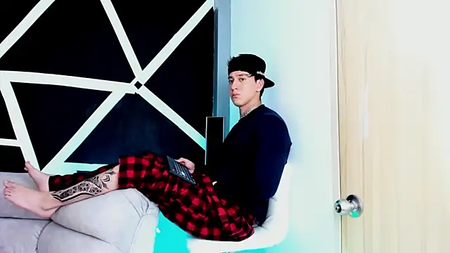 Snapshot of JUSTIN_FULLER1 chatting on October 2025 06:30:01 PM JUSTIN FULLER1 online show from October 2025 06:30:01 PM