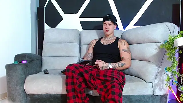 Snapshot of JUSTIN_FULLER1 chatting on November 2025 04:51:02 PM JUSTIN FULLER1 online show from November 2025 04:51:02 PM