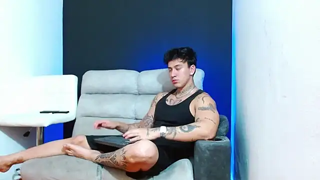 JUSTIN FULLER1 online show from March 2026 02:50:01 AM