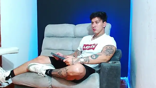 Snapshot of JUSTIN_FULLER1 chatting on May 2026 03:03:02 AM JUSTIN FULLER1 online show from May 2026 03:03:02 AM