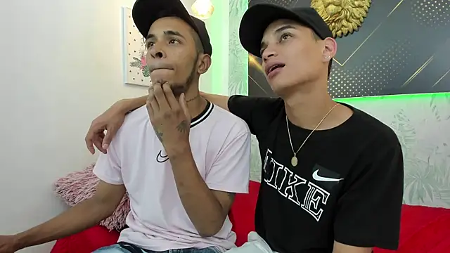 Snapshot of JordanAndAndrew chatting on January 2025 08:14:01 PM JordanAndAndrew online show from January 2025 08:14:01 PM