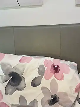 emma05 online show from March 2025 07:04:02 PM