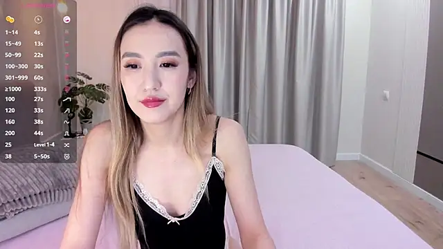 Hensuan online show from December 2024 12:43:02 AM