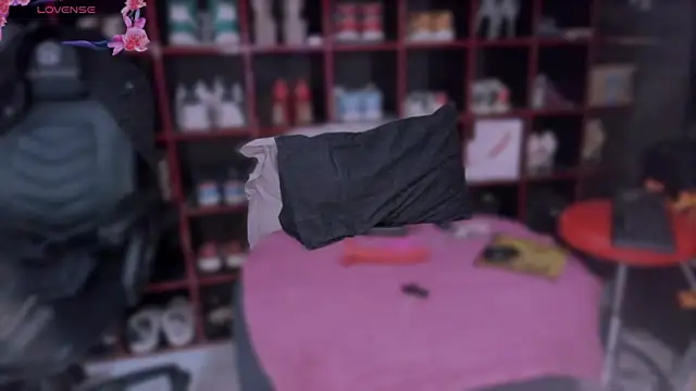 Snapshot of Indianbrownie chatting on December 2024 09:51:01 PM Indianbrownie online show from December 2024 09:51:01 PM