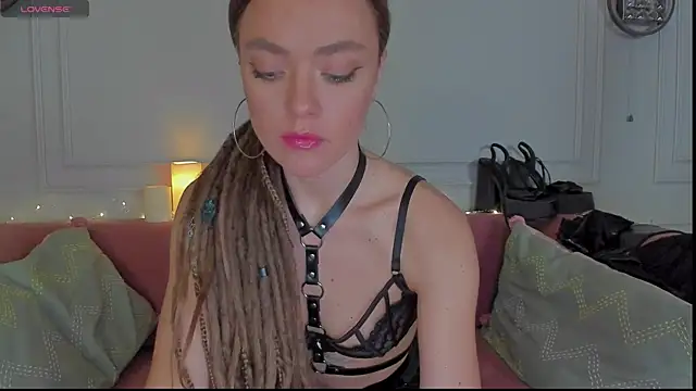 KellyFouler online show from February 2025 01:44:01 PM