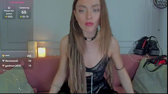 KellyFouler online show from March 2025 05:28:02 PM