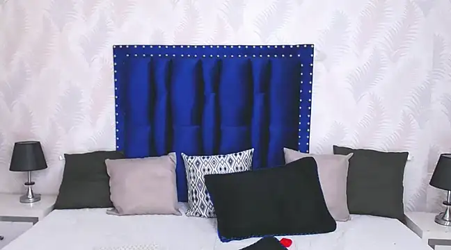 AddictivextS online show from January 2025 08:09:01 PM