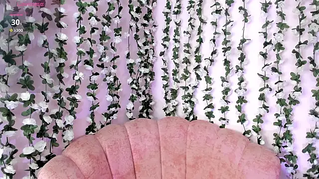 Sara Kurt online show from October 2025 02:13:01 PM