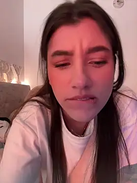 ARITOO  online show from October 2025 04:48:02 AM