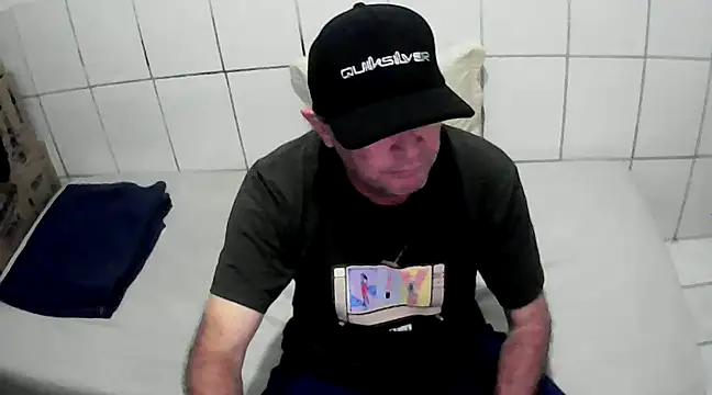 pierdona online show from February 2025 08:33:02 PM