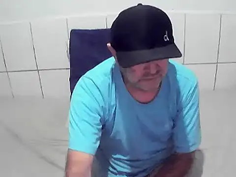 Snapshot of pierdona chatting on July 2026 08:11:02 PM pierdona online show from July 2026 08:11:02 PM