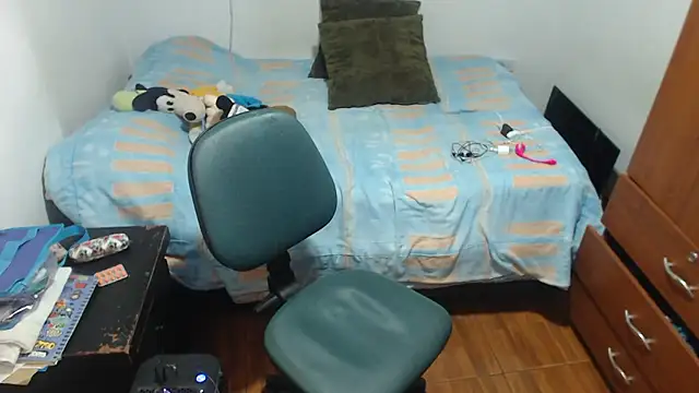 carolina linarez69 online show from October 2025 11:25:01 PM