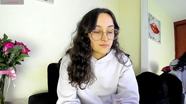 its  angelica  online show from February 2026 10:28:02 PM