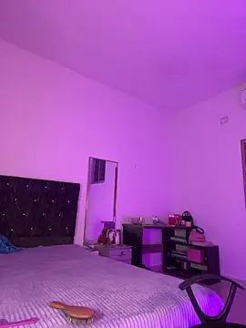 Snapshot of AuroraFiore chatting on February 2026 02:21:02 AM AuroraFiore online show from February 2026 02:21:02 AM