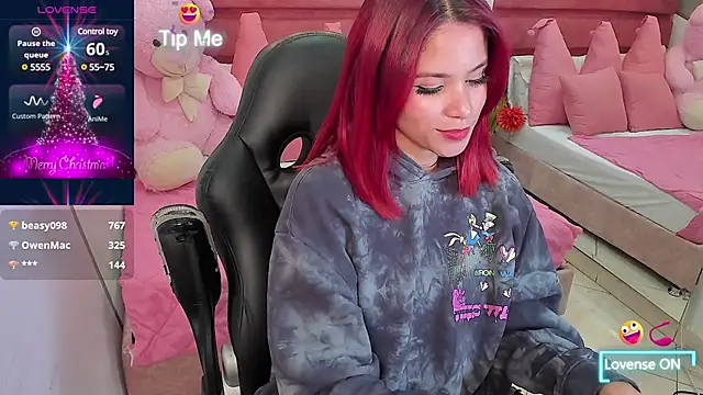 Snapshot of anna__duff chatting on December 2024 04:19:02 PM anna duff online show from December 2024 04:19:02 PM