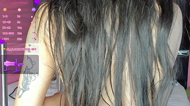 kinky polar online show from February 2025 08:50:01 AM