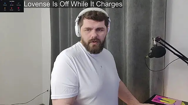 KingMarti online show from December 2025 10:31:02 AM