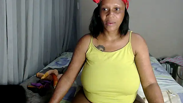 MistressShirleyx online show from January 2026 11:09:01 PM