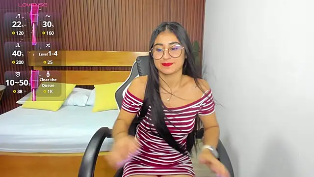 evelin leroy online show from February 2025 12:03:02 PM