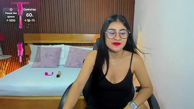 evelin leroy online show from March 2025 12:04:01 PM