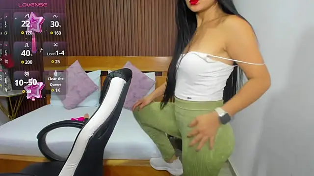 evelin leroy online show from March 2025 12:11:01 PM