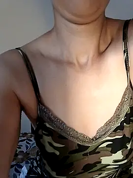 Snapshot of Zomorodaa_ chatting on October 2025 12:37:02 PM Zomorodaa online show from October 2025 12:37:02 PM