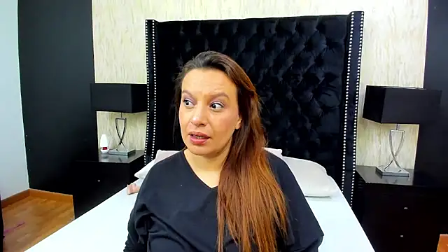 RoxieJackson online show from January 2025 11:48:01 AM