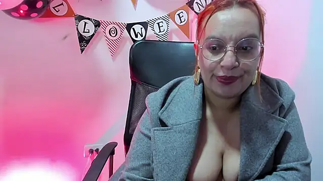 RoxieJackson online show from October 2025 05:04:02 AM