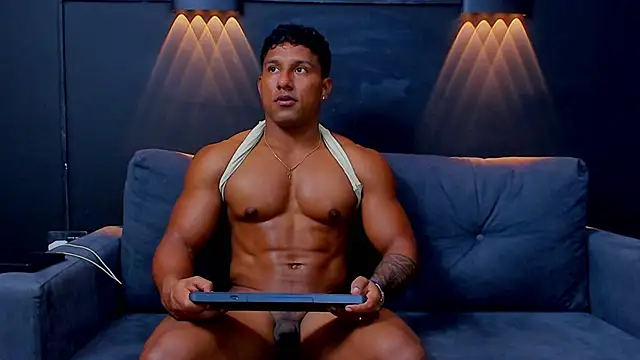 CallumMuscle online show from March 2025 04:24:02 AM