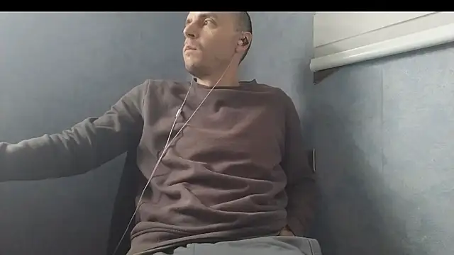 Snapshot of nextdoorneighbor chatting on January 2025 01:43:01 PM nextdoorneighbor online show from January 2025 01:43:01 PM