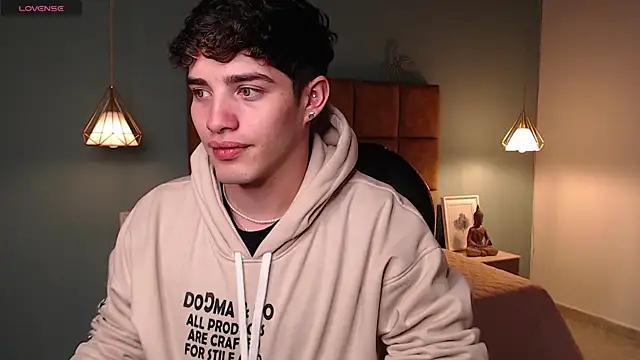 AlejooTwink online show from January 2025 07:31:01 PM