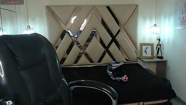 AlejooTwink online show from February 2025 12:27:02 PM