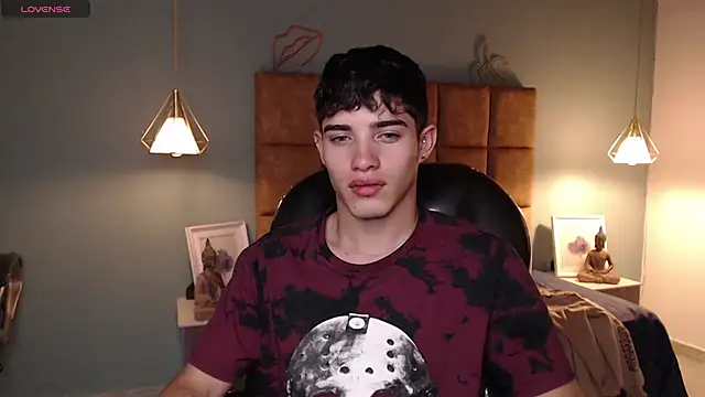 AlejooTwink online show from February 2025 11:45:01 PM