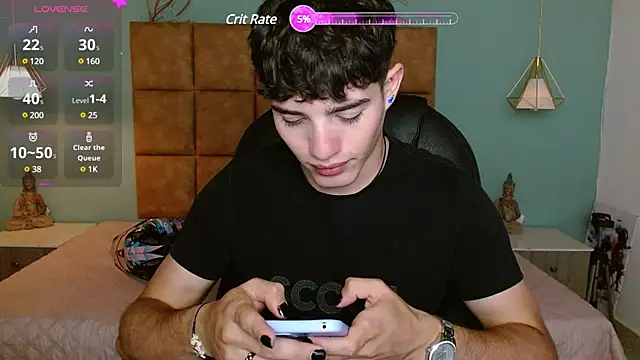 AlejooTwink online show from March 2025 06:25:01 PM