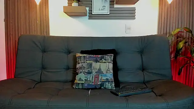 Layla 707 online show from September 2025 11:52:01 PM