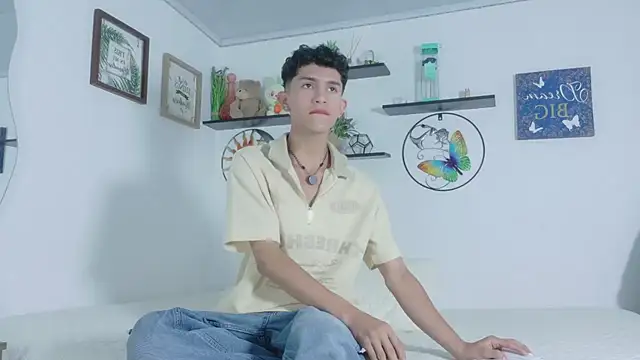 Snapshot of Noah_tyler_ chatting on July 2026 07:16:02 PM Noah tyler online show from July 2026 07:16:02 PM