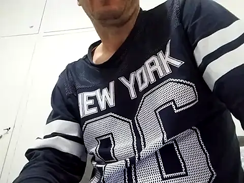 Snapshot of kopgelhadi chatting on January 2025 06:14:01 PM kopgelhadi online show from January 2025 06:14:01 PM