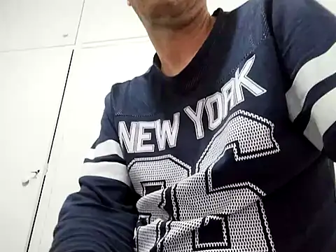 Snapshot of kopgelhadi chatting on January 2025 08:25:02 PM kopgelhadi online show from January 2025 08:25:02 PM