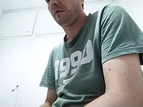 Snapshot of kopgelhadi chatting on September 2025 09:09:01 PM kopgelhadi online show from September 2025 09:09:01 PM