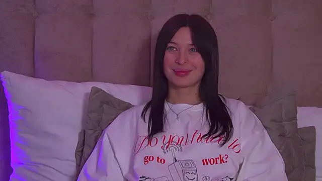 AlexandraBloom online show from January 2025 12:33:01 AM