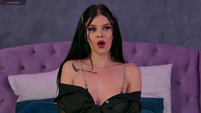 IvyRaven online show from February 2025 06:08:02 PM