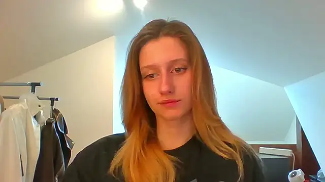 LUNA delight online show from February 2025 07:42:02 AM