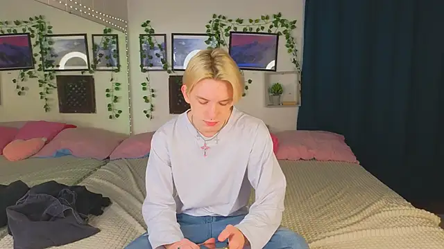 Ron Vils online show from January 2025 02:49:02 AM