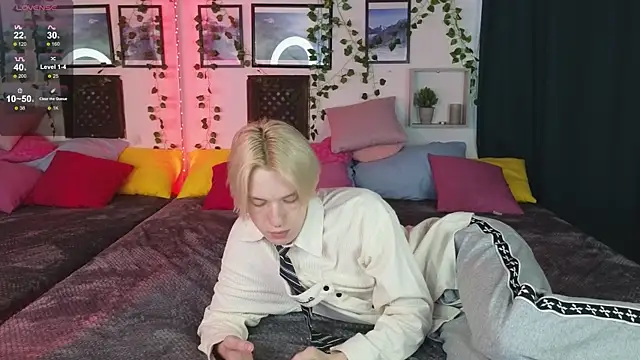 Ron Vils online show from March 2025 04:52:02 AM