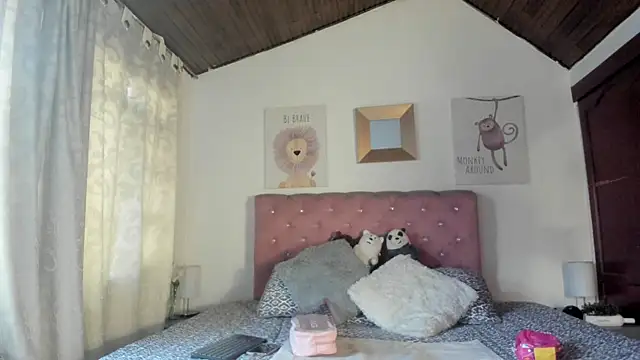 CelessteRedds online show from January 2026 12:10:02 PM